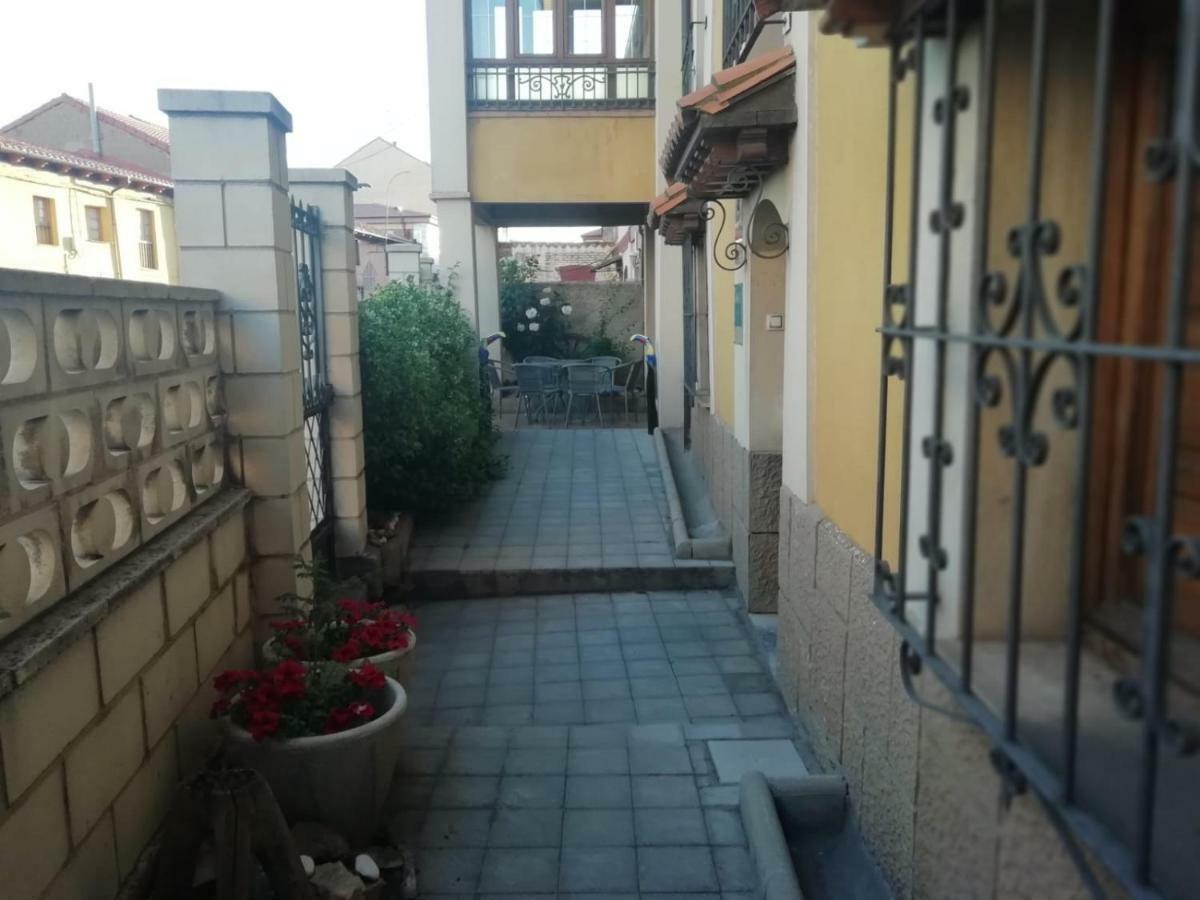 Boleta A 5 Minutos De Leon, Casa Con Jardin Villa San Andrés del Rabanedo Exteriör bild
