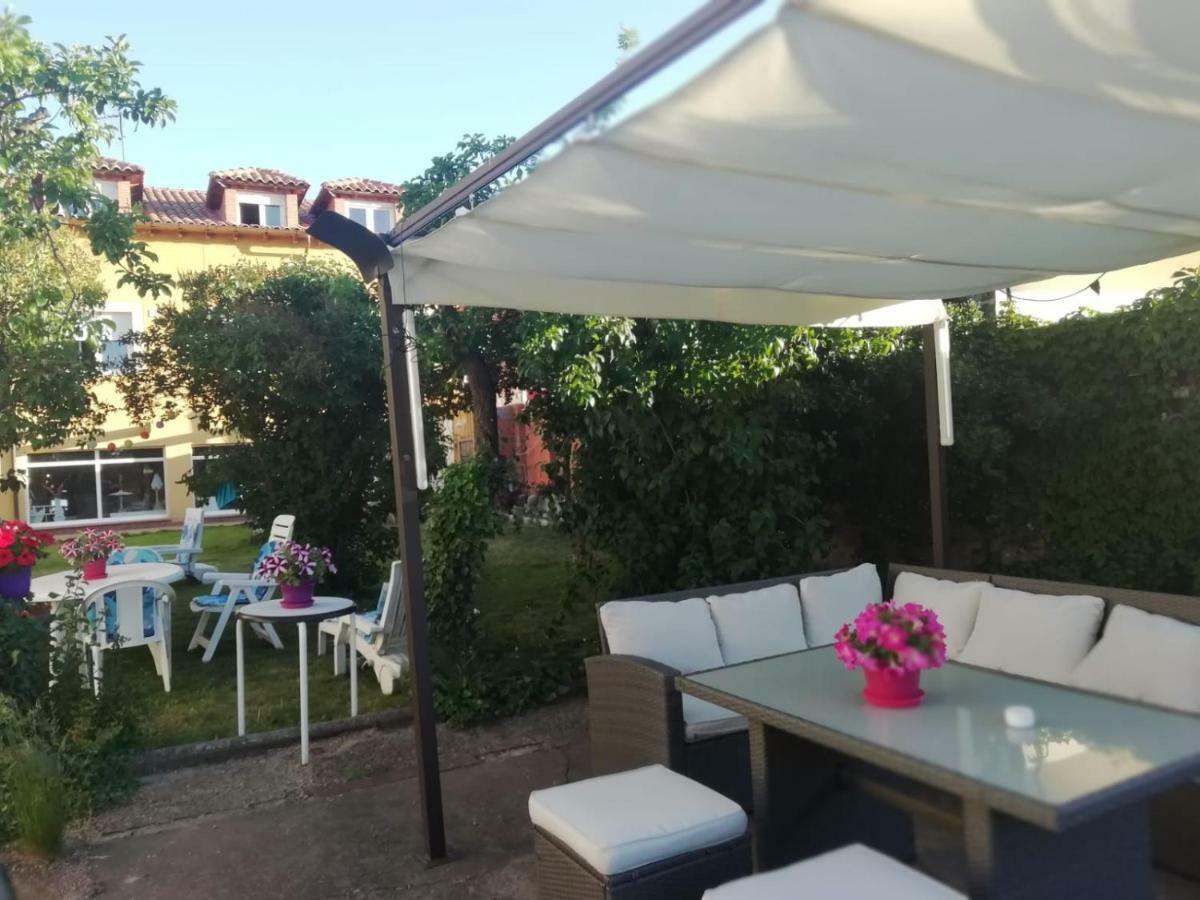 Boleta A 5 Minutos De Leon, Casa Con Jardin Villa San Andrés del Rabanedo Exteriör bild